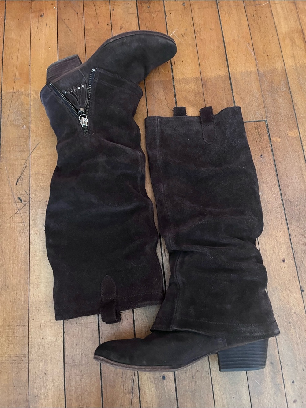 Vero Cuoio women’s Dark Brown Suede Knee-High Boots